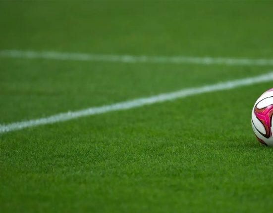 “مات وهو بيلعب كورة”.. وفاة مؤلف “تملي معاك” عن عمر يناهز 45 عامًا