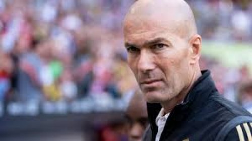 هل يطيح بعرض مان يونايتد لأجل الأخضر؟! مفاجأة يكشفها دوجاري عن مستقبل زين زيدان