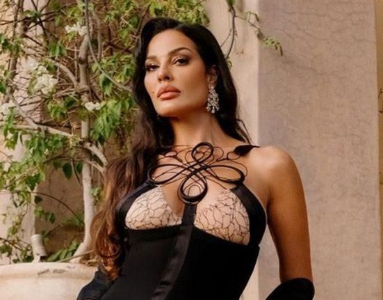 بالصور: بعد انفصالها عن خطيبها السوري.. نادين نسيب نجيم تطل من المغرب وتتألق بإطلالتين جريئتين