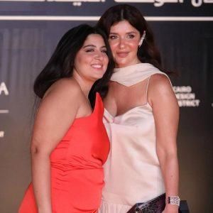 ابنة غادة عادل تخطف الأنظار في افتتاح مهرجان الجونة