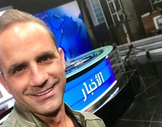 مذيع طقس الـ LBCI ينشر صورة مع ابنه.. هل يشبهه؟
