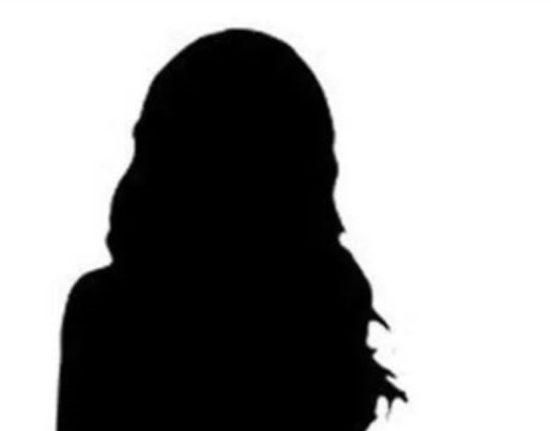 عبر ستوري إنستغرام.. فنانة لبنانة من فرنسا: رُدّني الى بلادي (فيديو)