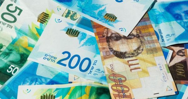 استمرار انخفاض الدولار مقابل الشيكل.. أسعار العملات الخميس - موقع الخليج الان