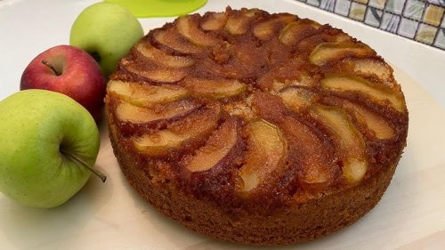 طريقة عمل كيكة التفاح بالقرفة وكريمة الكاسترد المنعشة