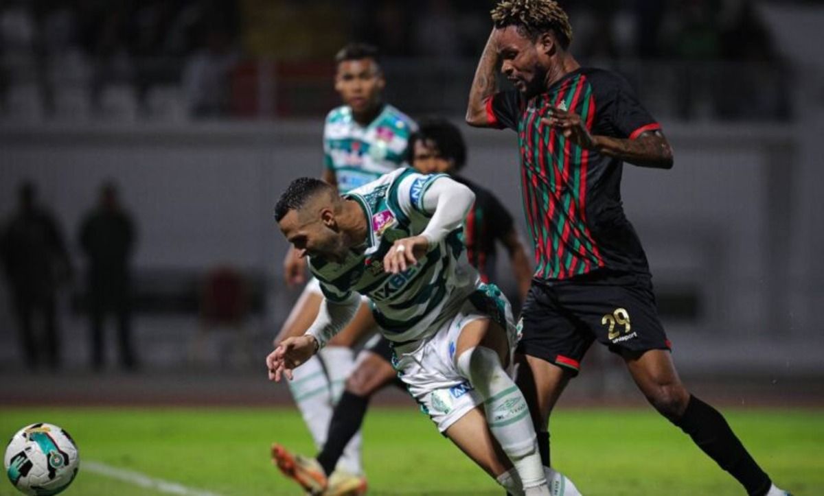 رضوان جيد يؤكد أن ركلة جزاء الرجاء أمام الجيش غير صحيحة