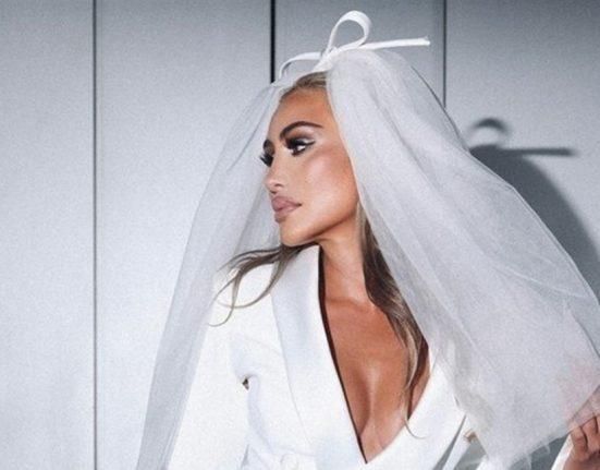 بالفيديو: بفستان شفاف.. مايا دياب تُغني وترقص في حفل زفاف والجمهور يُهاجمها