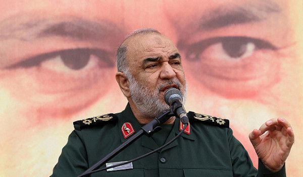 قائد الحرس الثوري: سنوجه ردا قاسياً لـ "محور الشر" - موقع الخليج الان