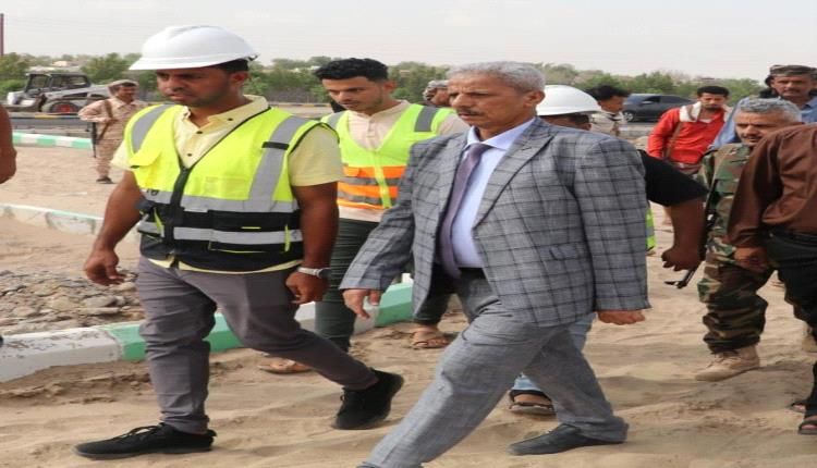 توجيهات بتعزيز الرقابة وضبط تكاليف المشاريع في محافظة لحج