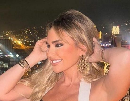 ارتبطا منذ 22 عاما.. زوجة فنان لبناني شهير تحتفل بعيد زواجهما بطريقة رومانسية (فيديو)