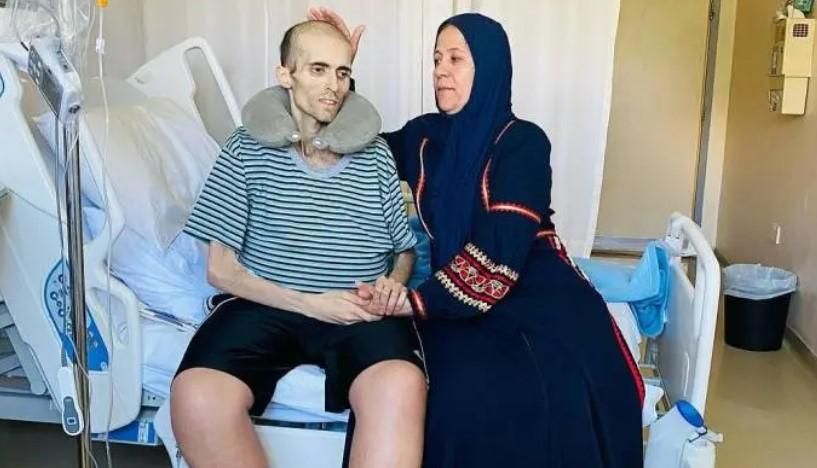 بالصورة: بجسد هزيل وتغيّر كبير بشكله.. “ملك جمال” مُصاب بالسرطان يُحدث ضجة على مواقع التواصل