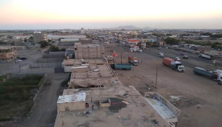 لحج / حادثة مروعة ..شاب يطلق النار على شقيقه ويصيبه بجروح خطيرة