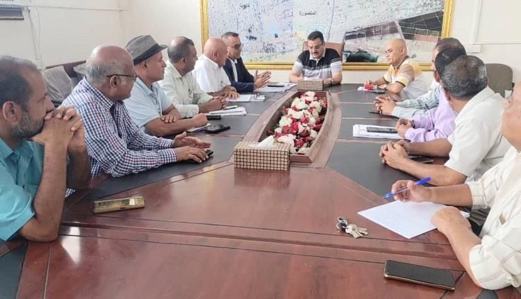 "الموارد المائية" و"محلية المنصورة" تُقران خطة للتفتيش وضبط جودة المياه في عدن