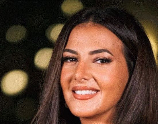 رسالة خاصة من دنيا سمير غانم لمنة شلبي