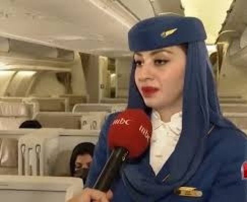 “صدمت الجميع بسبب تصريحاتها” .. مضيفة طيران تثير الجدل بالمملكة وتوضح ما يحدث معهم على متن طائرات الخطوط الجوية السعودية .. قلبت الدنيا رأسا على عقب !!!