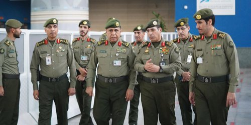 غرامة مالية 100 ألف ريال والترحيل فوراً للوافد في هذه الحالة .. الجوازات السعودية تحذر