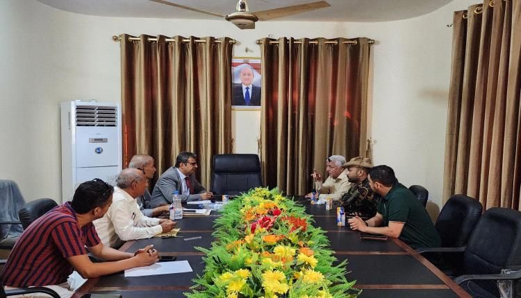 بحث تعزيز التعاون بين أمن المنطقة الحرة بعدن وهيئة المواصفات والمقاييس