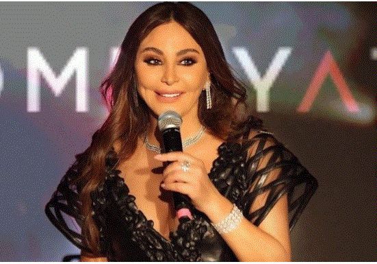 إليسا تحتفل بعيد ميلاد السيدة فيروز الـ90