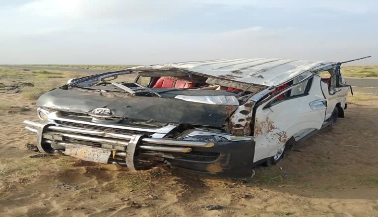 بالصور .. حادث مروري يودي بحياة امرأتين في لحج