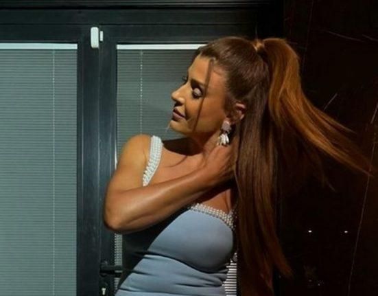 خضعت لجلسة تصوير داخل الحمام.. مقدمة برنامج “قسمة ونصيب” تُثير الجدل هل يتم إيقافه؟ (صور)