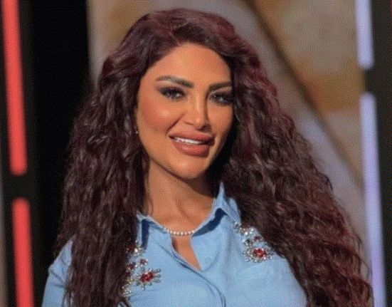 سالي عبد السلام تعلن وفاة ابنيها التوأم