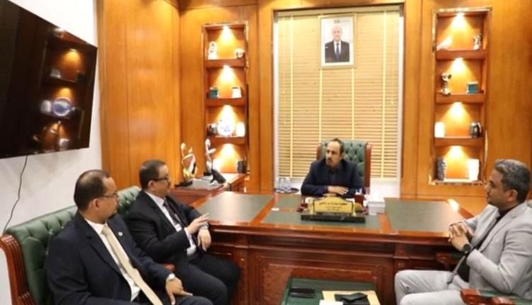 لقاء يناقش زيادة الرحلات بمطاري الريان وسيئون