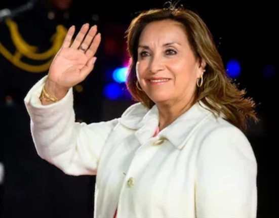 بسبب عملية تجميل… رئيسة البيرو تثير أزمة سياسية في البلاد