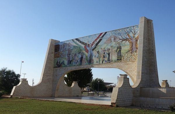 الجيش السوري يعلن البدء باستعادة زمام الأمور في حمص وحماة - موقع الخليج الان