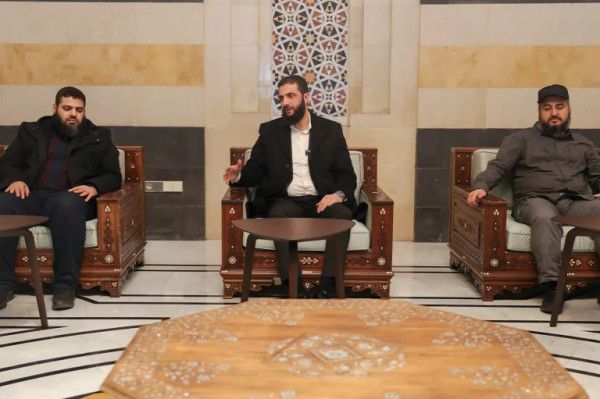 تعيين وزير للدفاع.. الشرع: الفصائل المسلحة السورية ستُدمج في الجيش الجديد - موقع الخليج الان