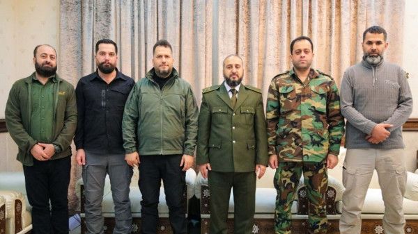 وزارة الجيش السوري تعلن بدء ضم الفصائل المسلحة - موقع الخليج الان