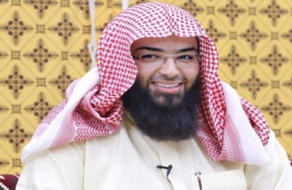 الكويت..رفع اسم الداعية العجمي من قائمة الإرهاب الدولية - موقع الخليج الان