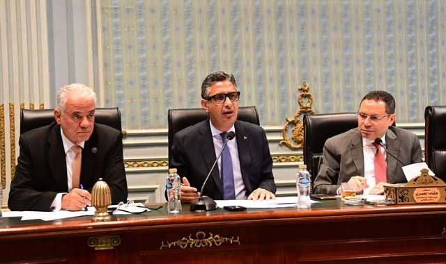 زراعة النواب تناقش مع وزير التموين خلط الشعير مع القمح لإنتاج رغيف الخبز - الخليج الان