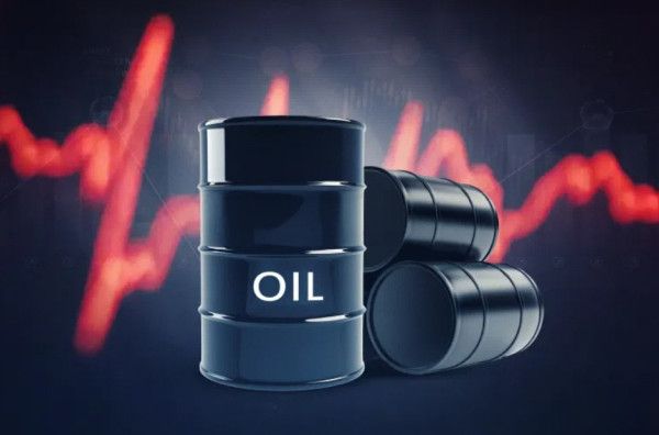 النفط يتراجع ويتجه لأول انخفاض أسبوعي له منذ 3 أسابيع - موقع الخليج الان