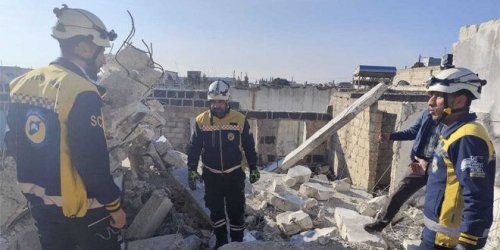 وفاة عامل وإصابة آخر جراء انهيار في منزل بمدينة تل رفعت شرق حلب - الخليج الان