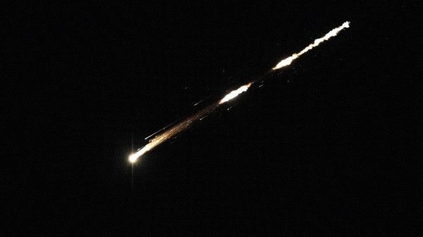 إذاعة الجيش الإسرائيلي: نتوقع إطلاق إيران رشقات صاروخية مساءً - موقع الخليج الان