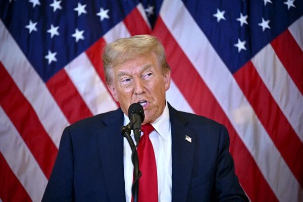 الرئيس الأميركي: إيران قريبة جداً من امتلاك سلاح نووي - الخليج الان