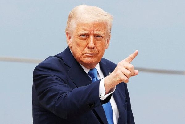 ترامب:على الجميع إخلاء طهران فوراً - الخليج الان