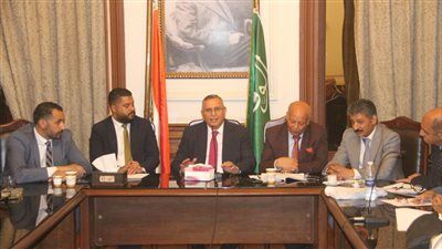 رئيس الوفد يطالب بتعديل نص المادة 40و41من قانون العمل الجديد - الخليج الان