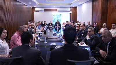 "الإطار القانوني والدستوري للنظام الانتخابي".. أمانة العمال المركزية بـ"مستقبل وطن" تواصل البرنامج التدريبي حول إدارة الحملات الانتخابية - الخليج الان