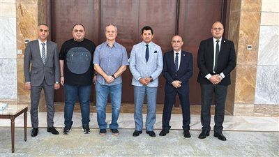 وزير الشباب والرياضة يلتقي رئيس اتحاد رفع الأثقال والمدير الفني الجديد للمنتخب المصري - الخليج الان