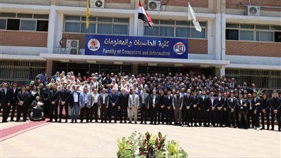 رئيس جامعة المنيا يفتتح الملتقى الثاني لخريجي كلية الحاسبات والمعلومات تحت عنوان "خريج جاهز لبكرة" - الخليج الان