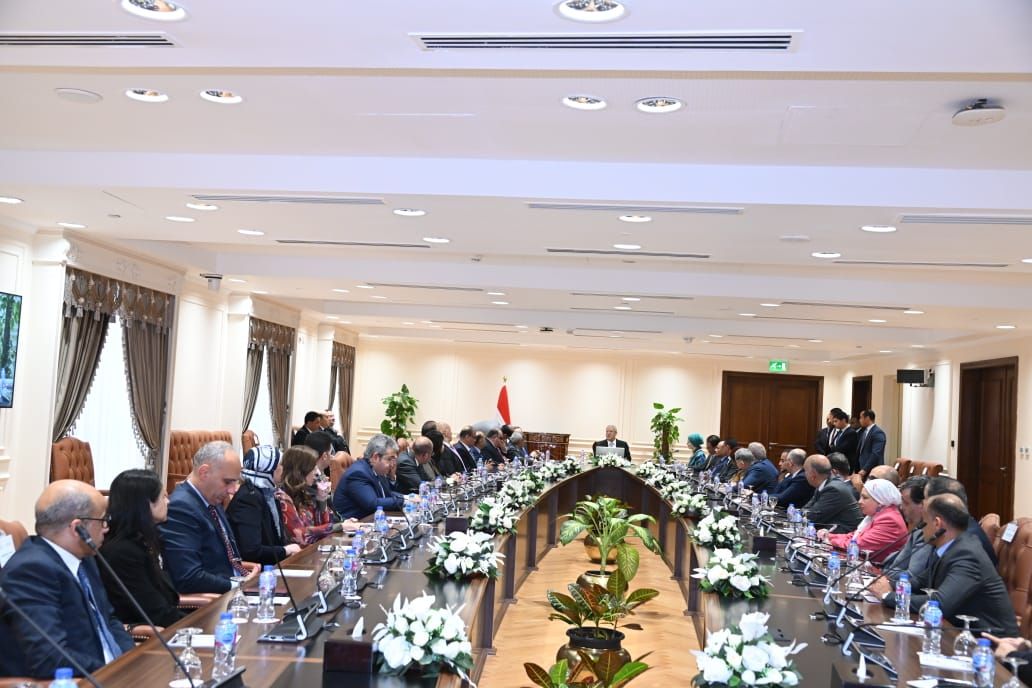 رئيس مجلس النواب يعقد لقاءً مُوسعاً مع السفراء المنقولين لرئاسة البعثات الدبلوماسية المصرية بالخارج - الخليج الان