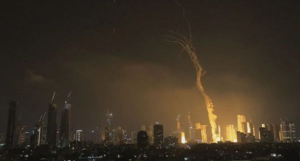 بريطانيا:"فرصة سانحة" لحل دبلوماسي مع إيران - الخليج الان