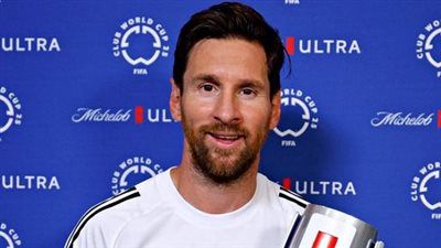 كأس العالم للأندية: ليونيل ميسي يحصل على جائزة أفضل لاعب في مباراة إنتر ميامي وبورتو - الخليج الان