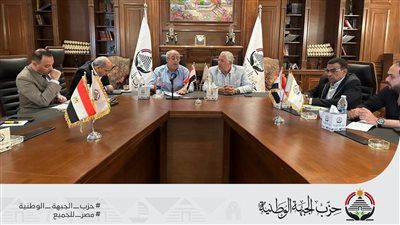 بحضور الأمين العام.. "المشروعات الصغيرة" بالجبهة الوطنية تبحث دعم مشروعات الحرير وتربية الدواجن في الريف - الخليج الان