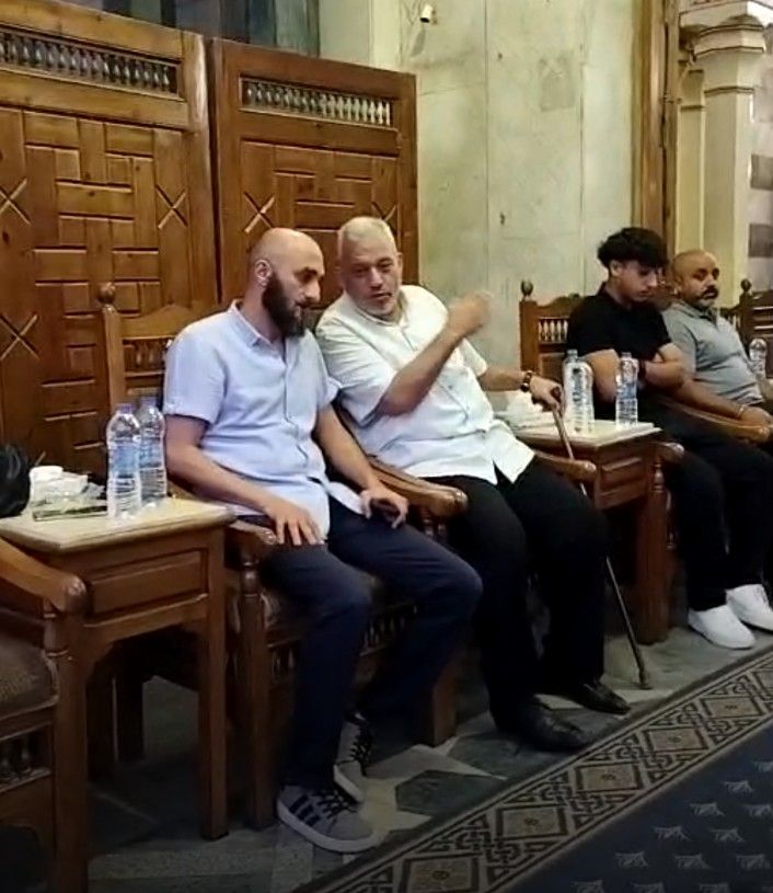 نجلها يواسيها.. بدء عزاء والدة المخرجة سارة وفيق في مسجد عمر مكرم - الخليج الان