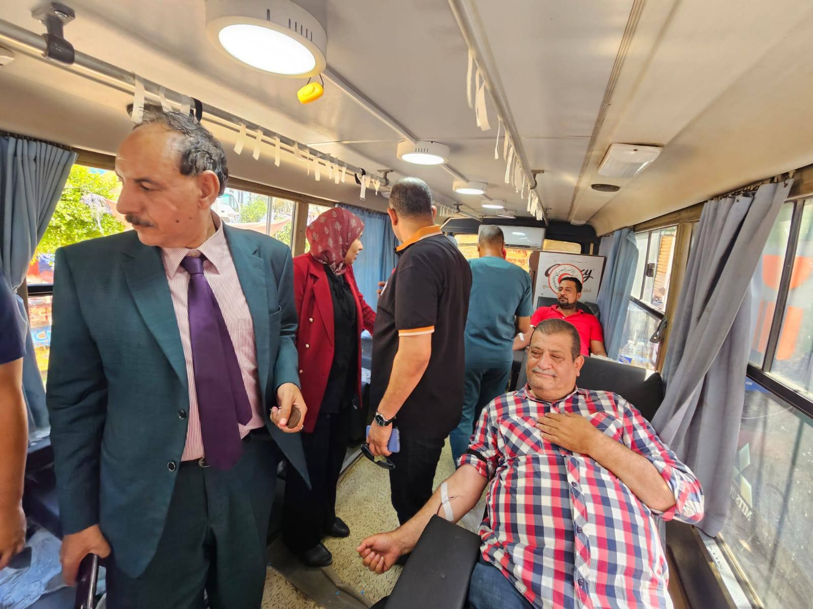 "قطرة دم تساوي حياة".. حملة للتبرع بالدم بالقليوبية احتفالاً باليوم العالمي للمتبرعين - الخليج الان