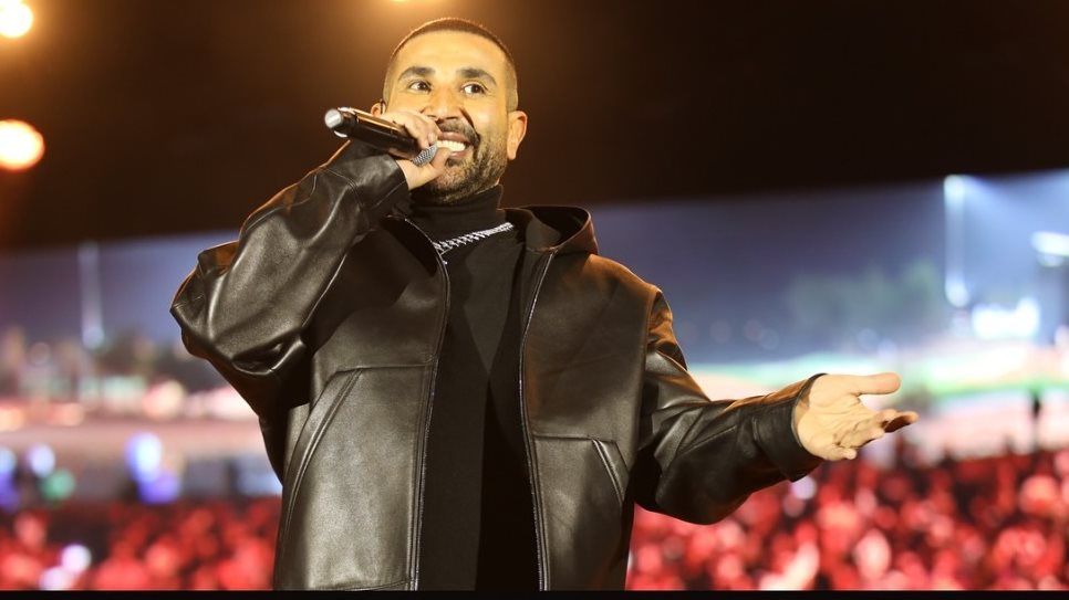 أحمد سعد بعد حادث سيارته: مش هعمل فرح دي العروسة ممكن تتخطف مني بسبب العين - الخليج الان