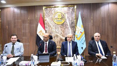 وزير العمل ومحافظ كفر الشيخ يسلّمان عقود عمل لذوي همم .. وشهادات لأوائل خريجي دورات تدريب مهني - الخليج الان