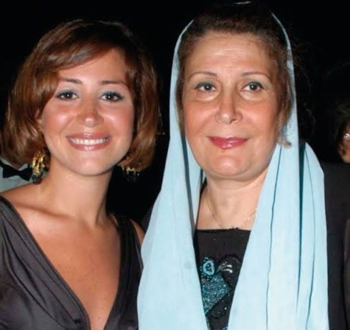 تطورات الحالة الصحية لزيزي مصطفى والدة منة شلبي بعد نقلها إلى المستشفى.. تفاصيل - الخليج الان