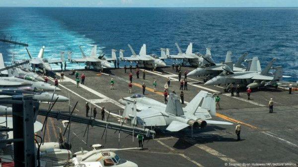 إيران تهدد بردّ قوي وتحذر من "عواقب وخيمة" للولايات المتحدة - الخليج الان